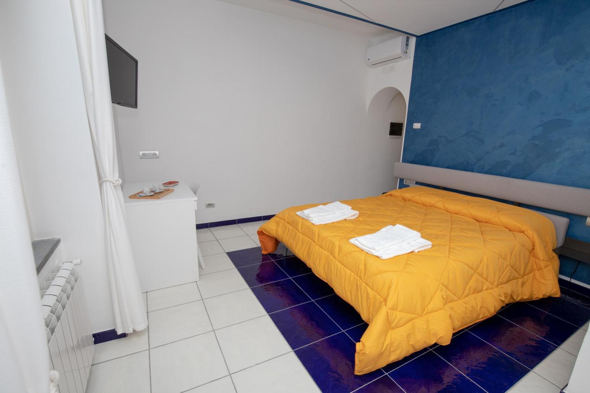 Terramare Hotel Майори Екстериор снимка