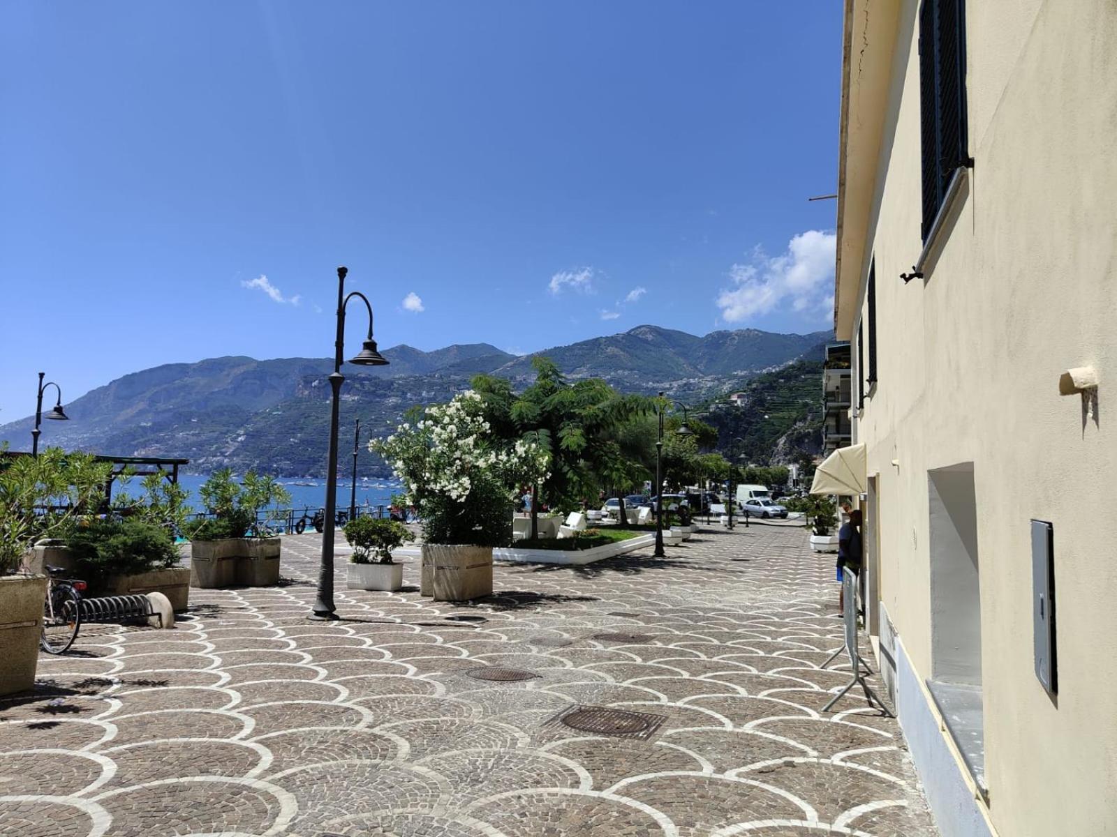 Terramare Hotel Майори Екстериор снимка